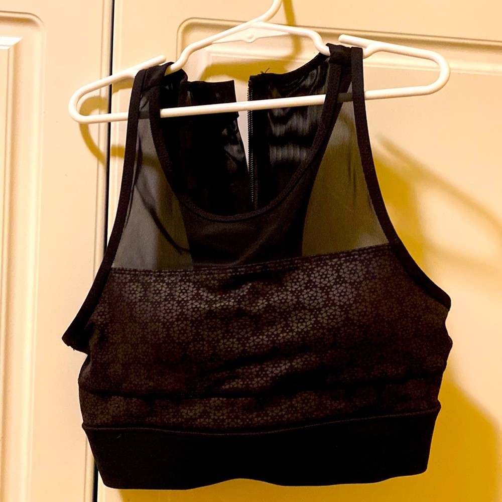 Zyia Black zip up sports bra